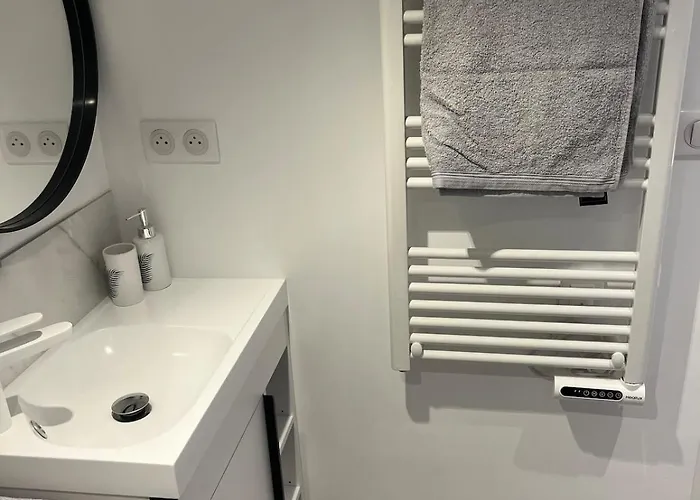 Semesterbostad Maison Rivage Bleu 4 Pers 2 Sdb Clim Wifi Gruissan